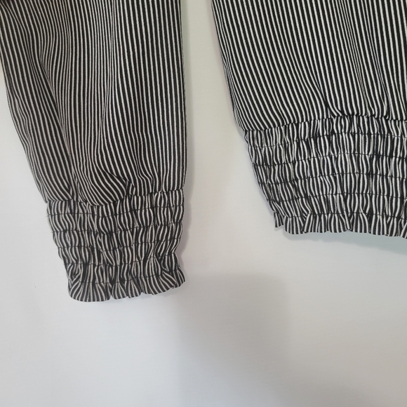 MAURICES Jacket Ladies Medium Black White Striped Long Sleeve Sheer Smocking Top - Picture 6 of 10